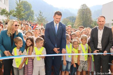 V Kamniku odprli eno najbolj modernih osnovnih šol v Sloveniji (16)